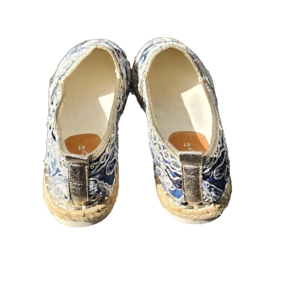 Women’s Espadrille size 10.5 slip on shoes by Patrizia. Embroidered sequins - Picture 3 of 4
